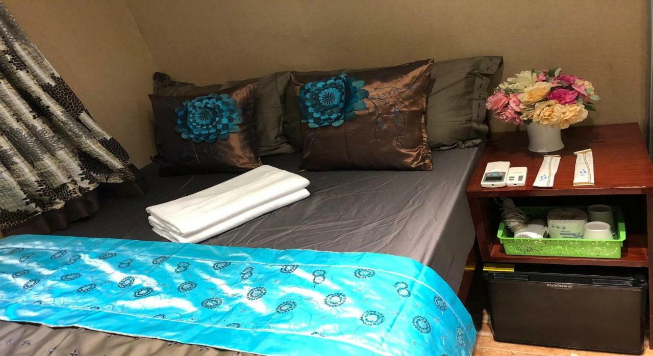 Rich Hostel Hong Kong Ngoại thất bức ảnh